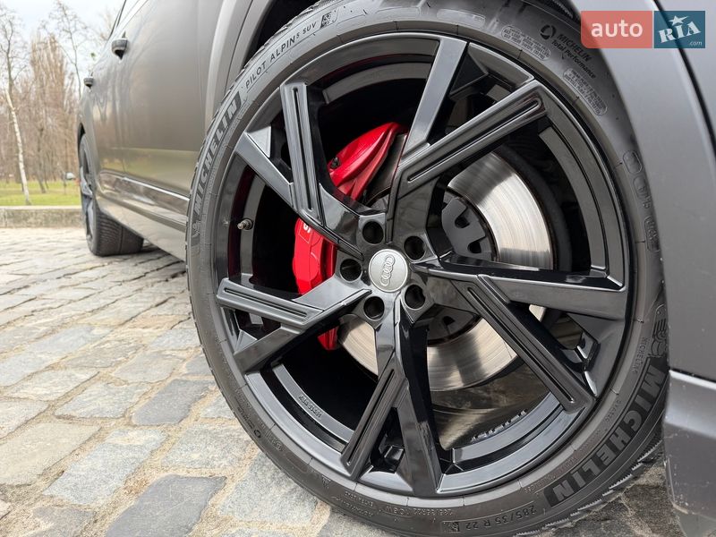 Внедорожник / Кроссовер Audi SQ7 2018 в Киеве