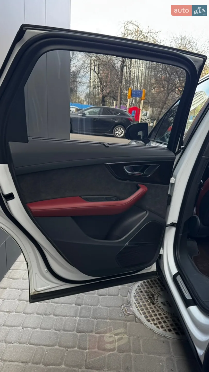 2021 Audi SQ7 - мініатюра 11