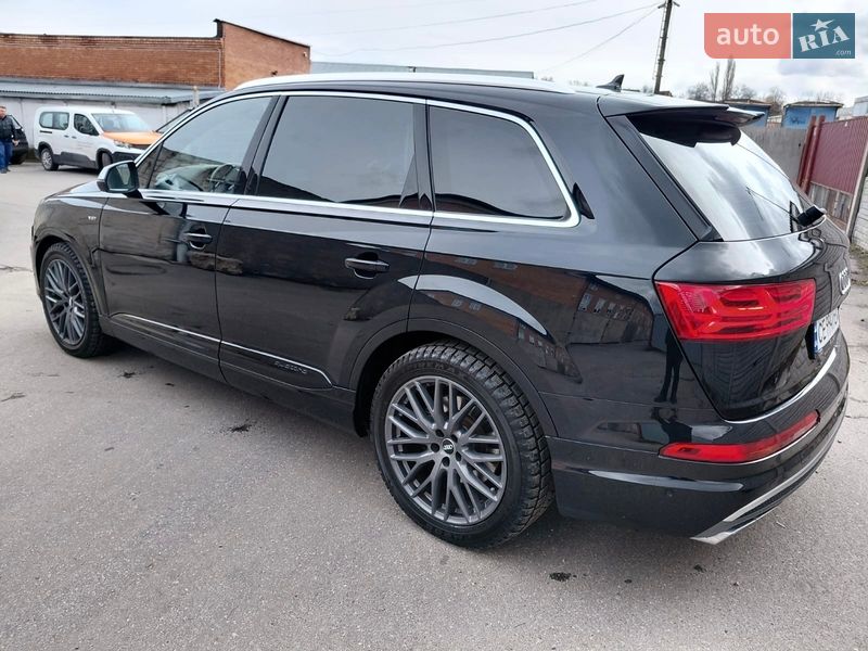 Позашляховик / Кросовер Audi SQ7 2017 в Вінниці фото 8 Позашляховик / Кросовер Audi SQ7 2017 в Вінниці