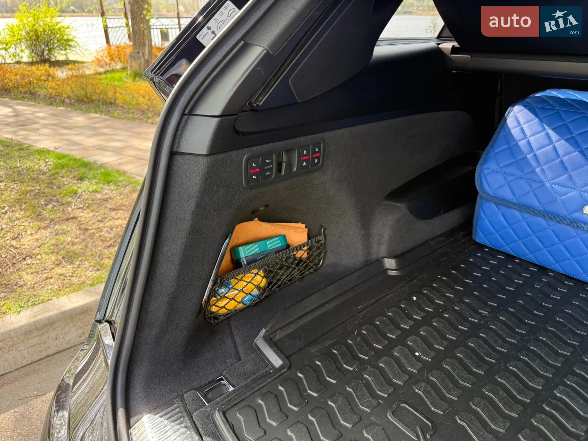 2020 Audi SQ7 - мініатюра 17