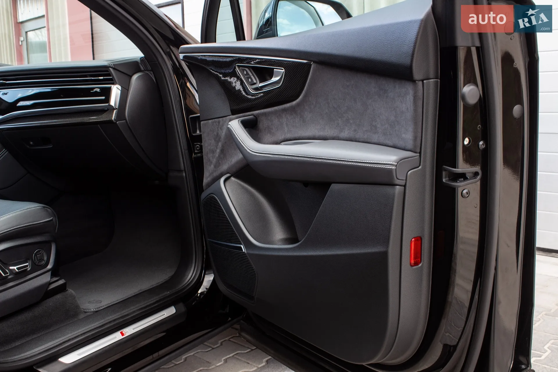 2023 Audi SQ7 - мініатюра 76