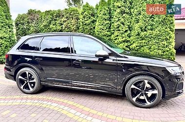 Внедорожник / Кроссовер Audi SQ7 2021 в Баре