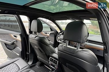 Внедорожник / Кроссовер Audi SQ7 2018 в Киеве
