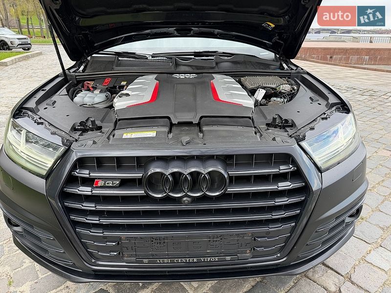 Внедорожник / Кроссовер Audi SQ7 2018 в Киеве