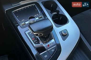 Внедорожник / Кроссовер Audi SQ7 2018 в Киеве