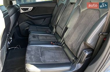 Внедорожник / Кроссовер Audi SQ7 2018 в Киеве