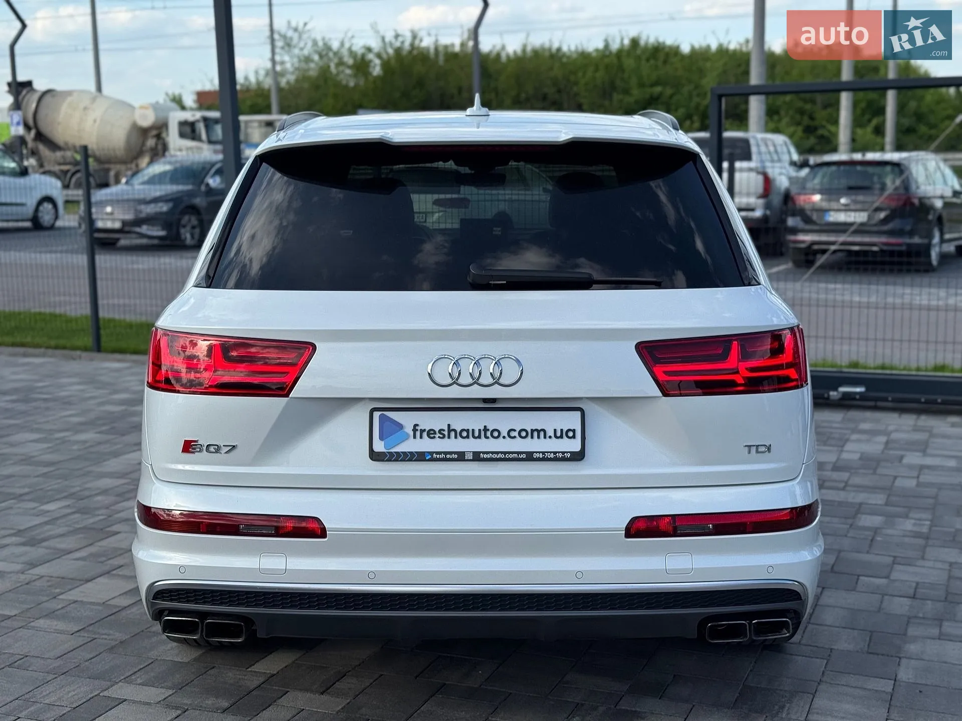 2017 Audi SQ7 - мініатюра 11