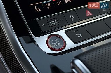 Позашляховик / Кросовер Audi SQ7 2020 в Луцьку