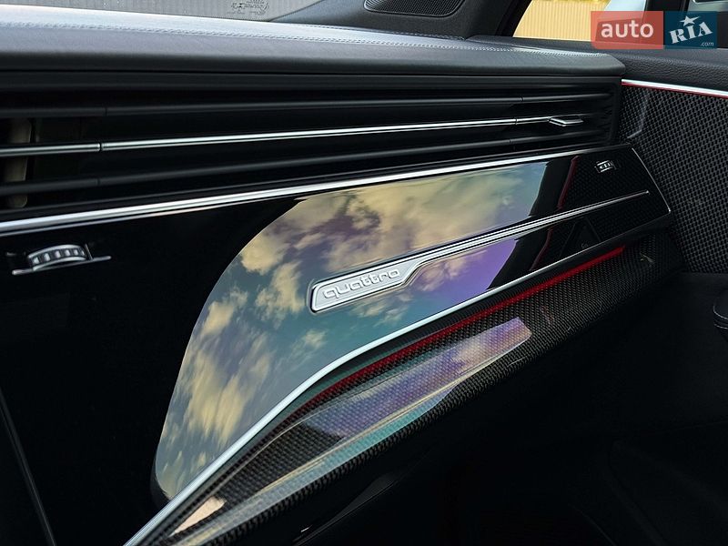 Позашляховик / Кросовер Audi SQ7 2020 в Луцьку