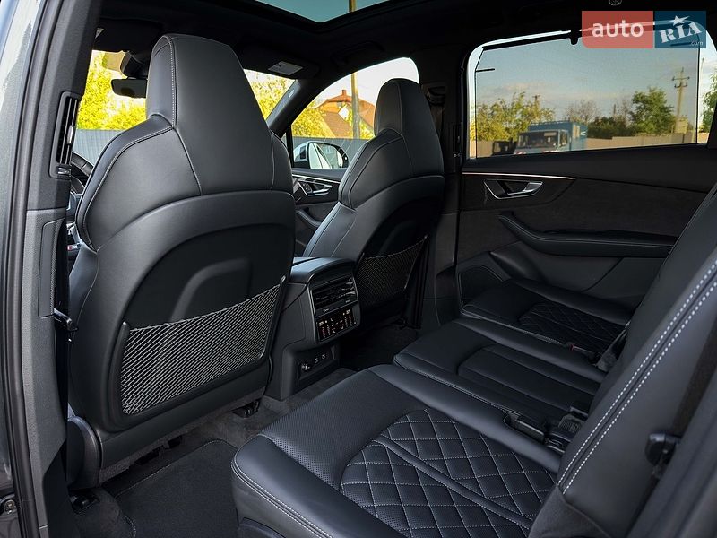 Позашляховик / Кросовер Audi SQ7 2020 в Луцьку