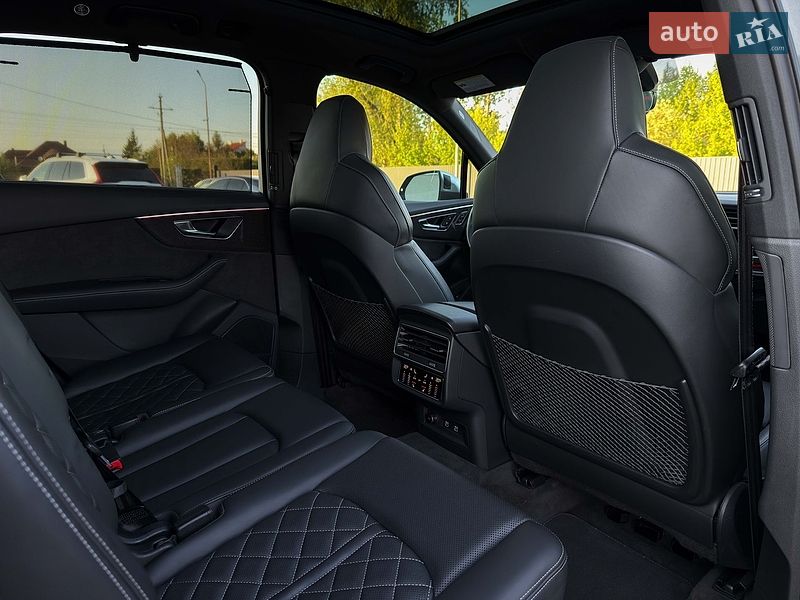 Позашляховик / Кросовер Audi SQ7 2020 в Луцьку