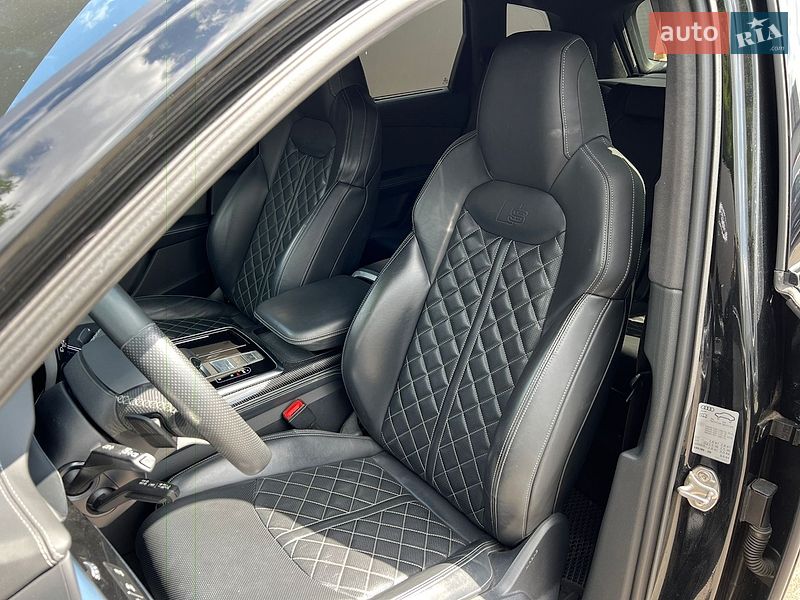 Позашляховик / Кросовер Audi SQ7 2023 в Львові