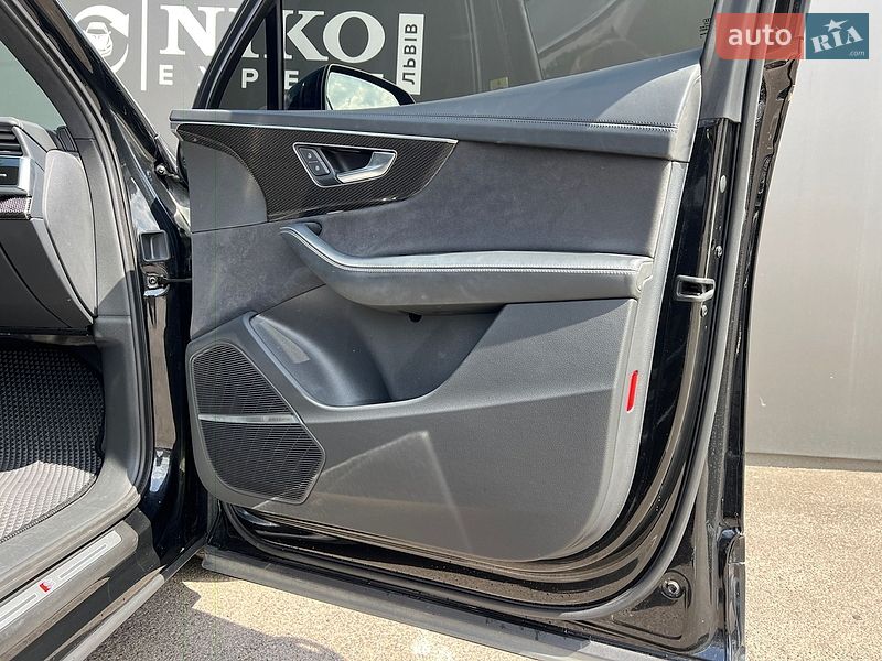 Позашляховик / Кросовер Audi SQ7 2023 в Львові