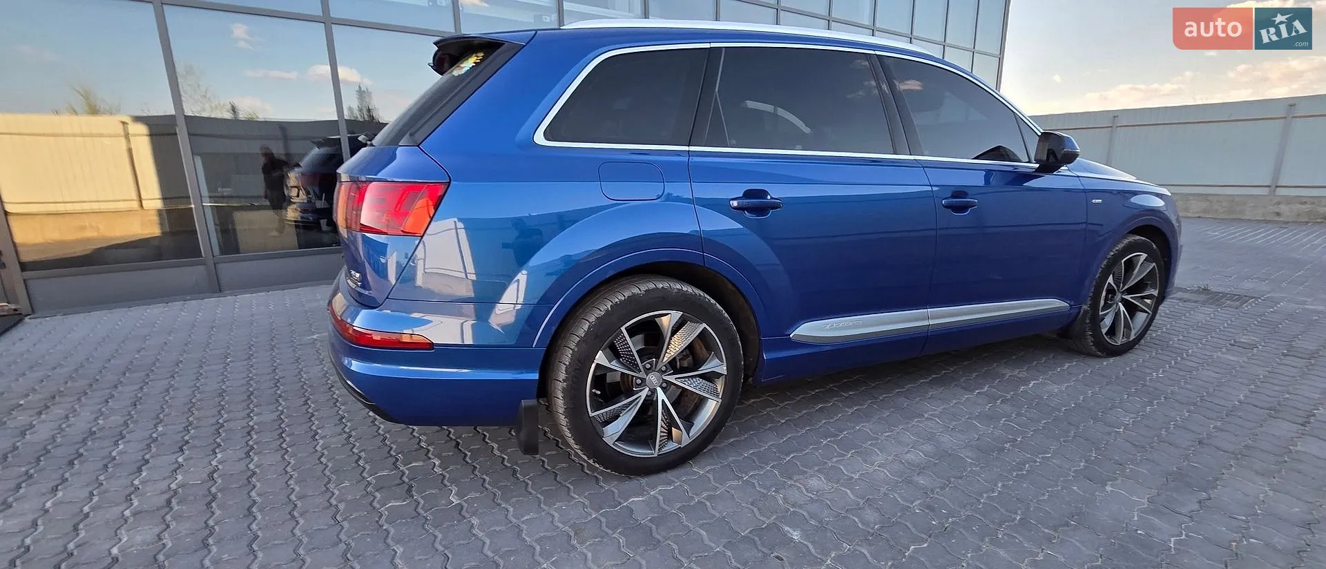 2016 Audi SQ7 - мініатюра 3