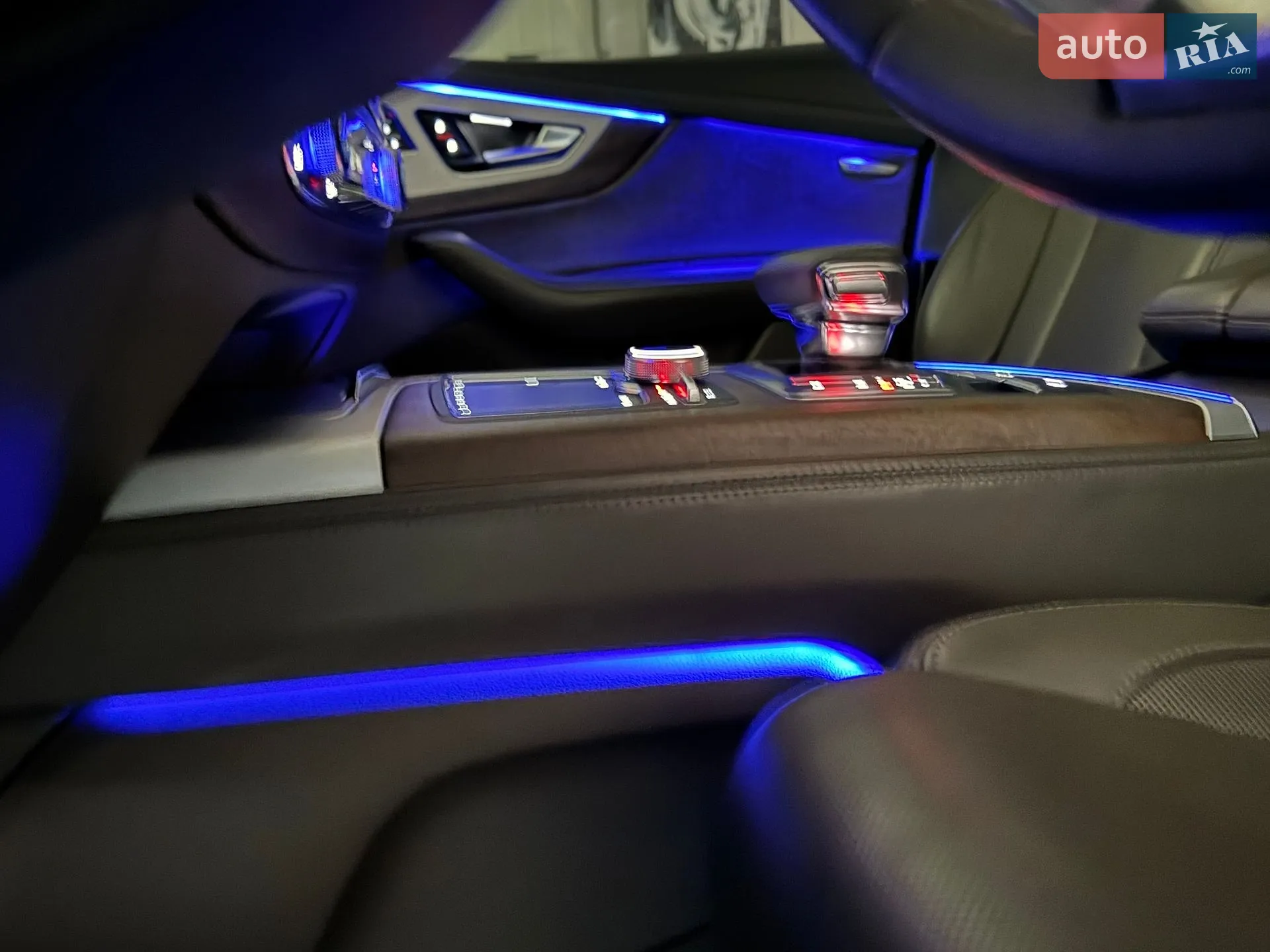 2017 Audi SQ7 - мініатюра 3