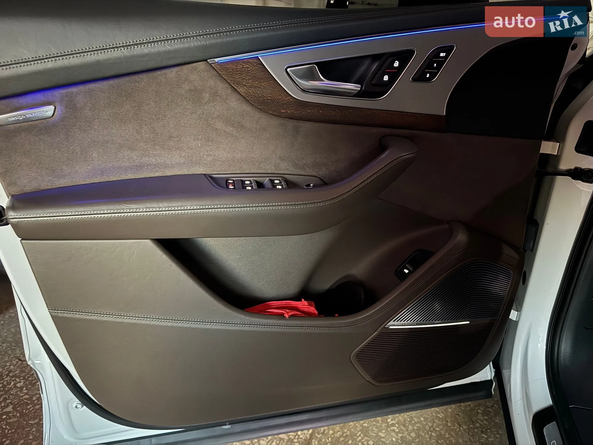 2017 Audi SQ7 - мініатюра 8
