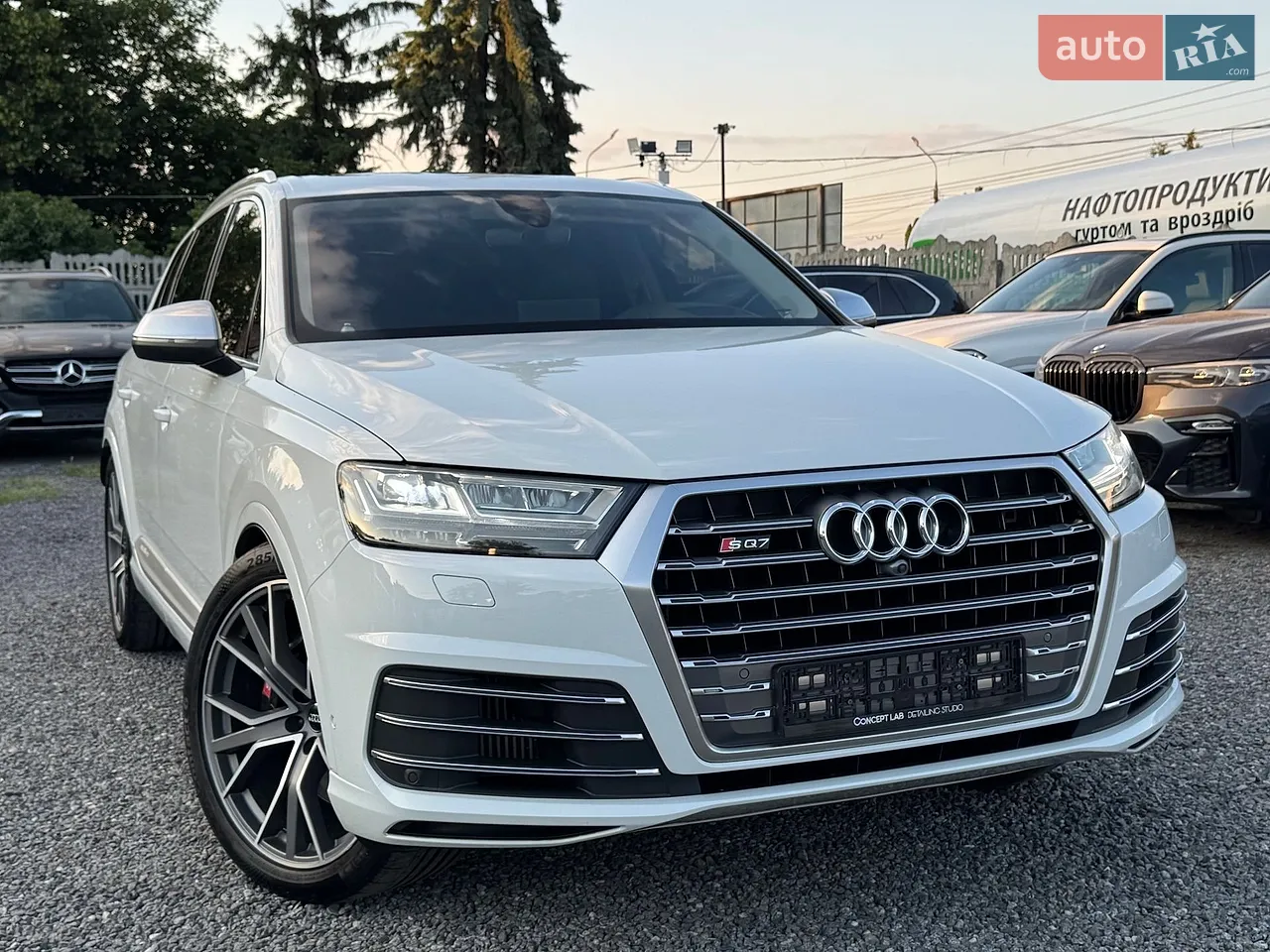 2017 Audi SQ7 - мініатюра 12