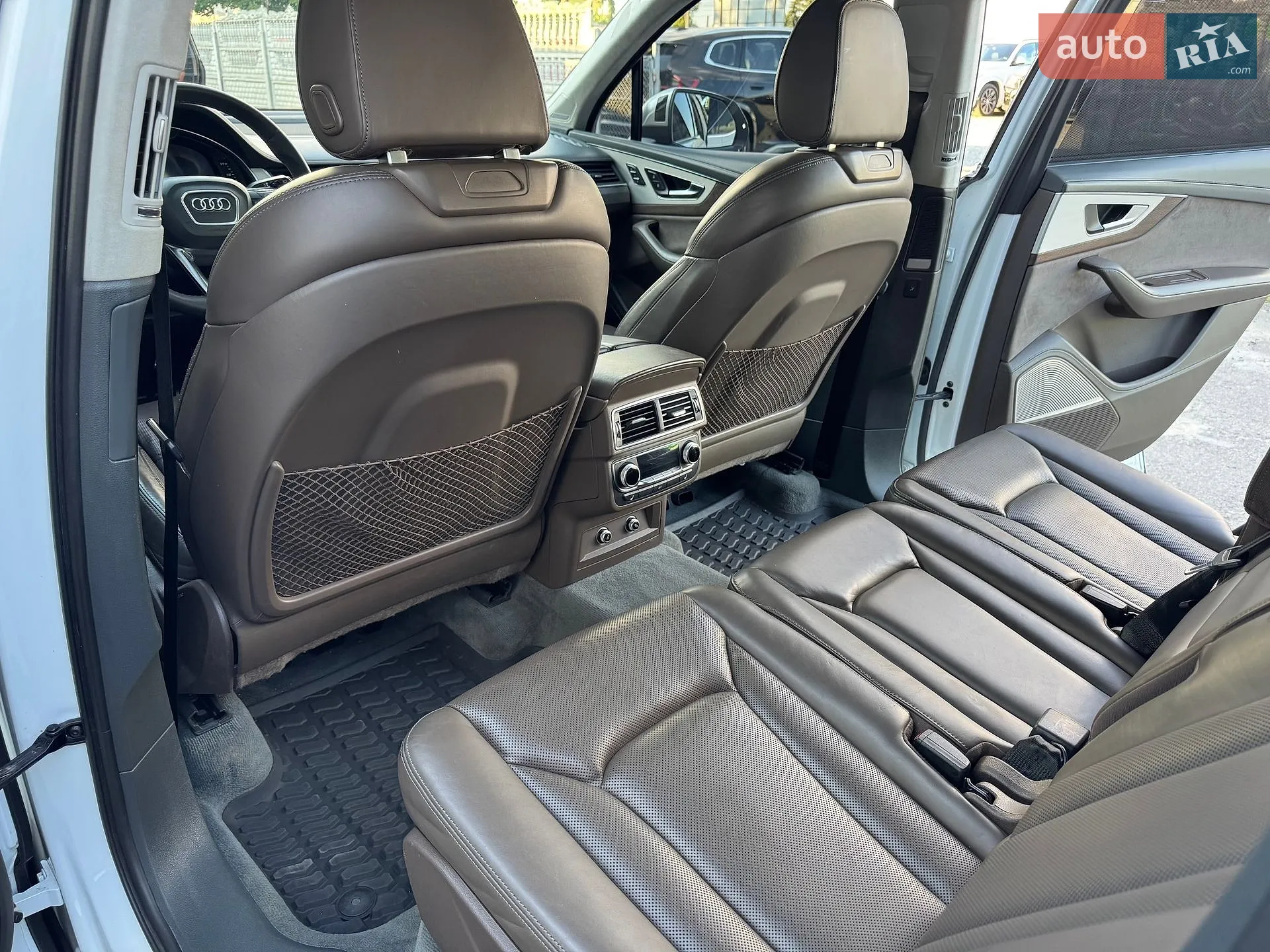 2017 Audi SQ7 - мініатюра 133
