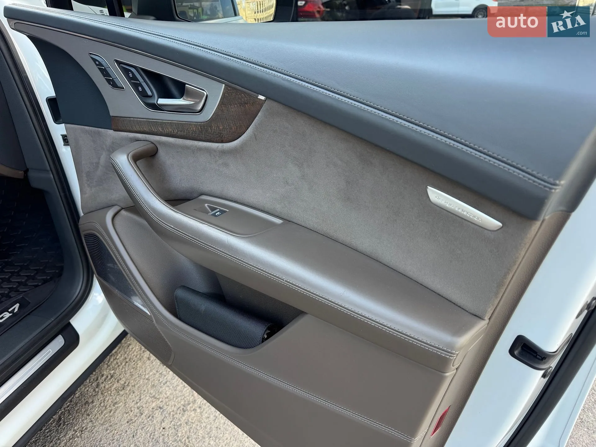 2017 Audi SQ7 - мініатюра 177