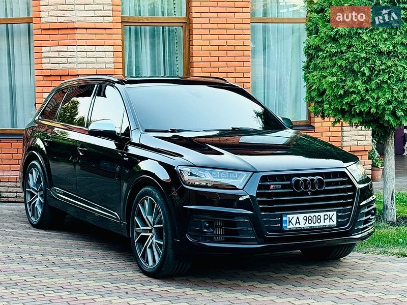 Audi SQ7, photos from the listing