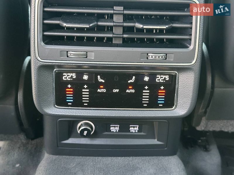 Внедорожник / Кроссовер Audi SQ7 2020 в Луцке