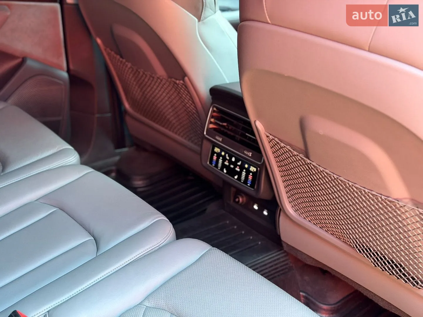 2021 Audi SQ7 - мініатюра 18