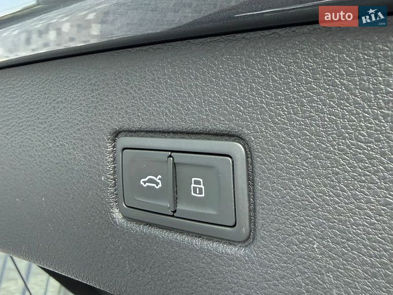 Внедорожник / Кроссовер Audi SQ7 2023 в Полтаве