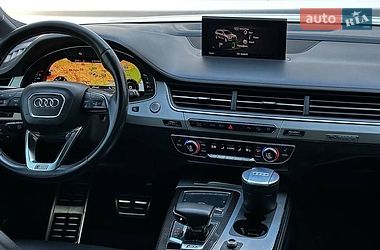 Внедорожник / Кроссовер Audi SQ7 2017 в Черкассах