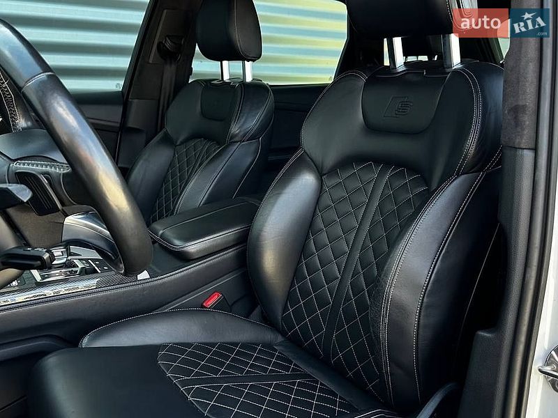 Внедорожник / Кроссовер Audi SQ7 2017 в Черкассах