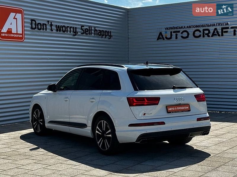 Внедорожник / Кроссовер Audi SQ7 2017 в Черкассах