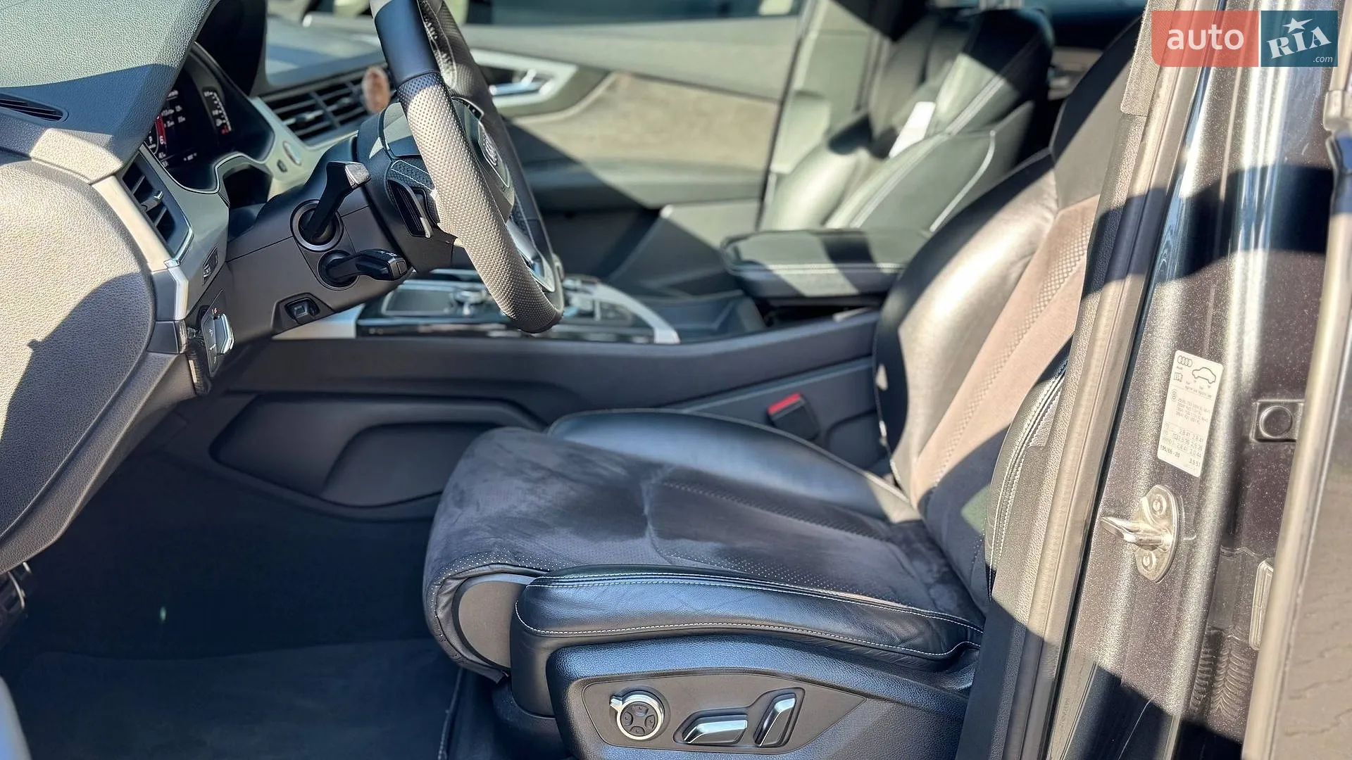 2018 Audi SQ7 - мініатюра 13