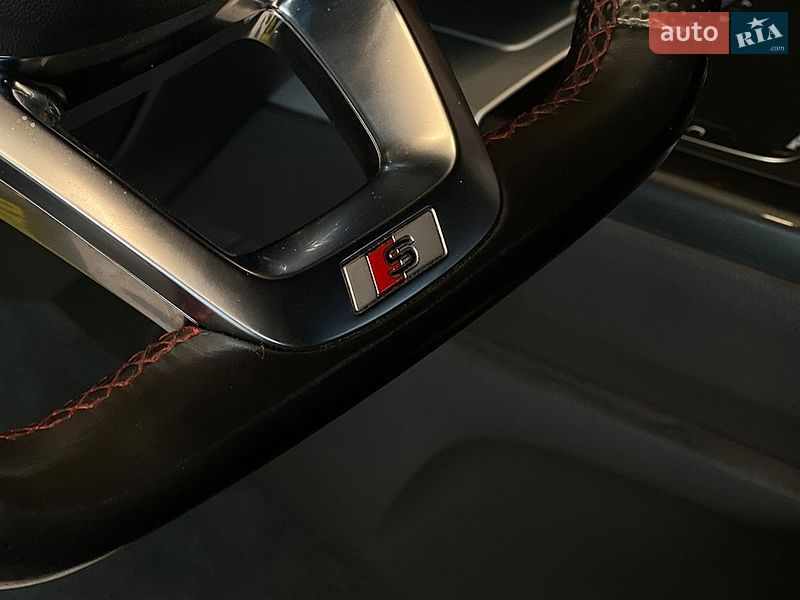 Внедорожник / Кроссовер Audi SQ7 2017 в Львове