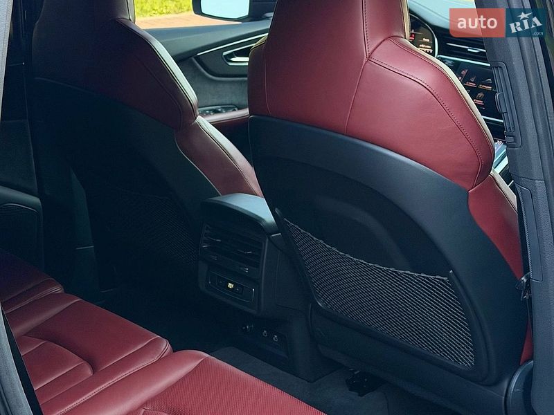 Позашляховик / Кросовер Audi SQ7 2022 в Києві
