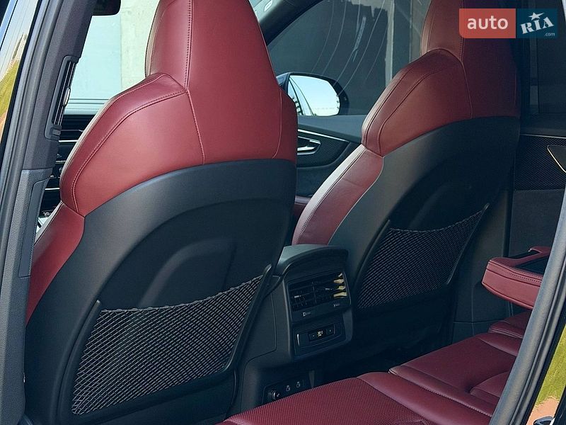Позашляховик / Кросовер Audi SQ7 2022 в Києві