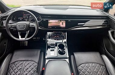 Внедорожник / Кроссовер Audi SQ7 2020 в Киеве