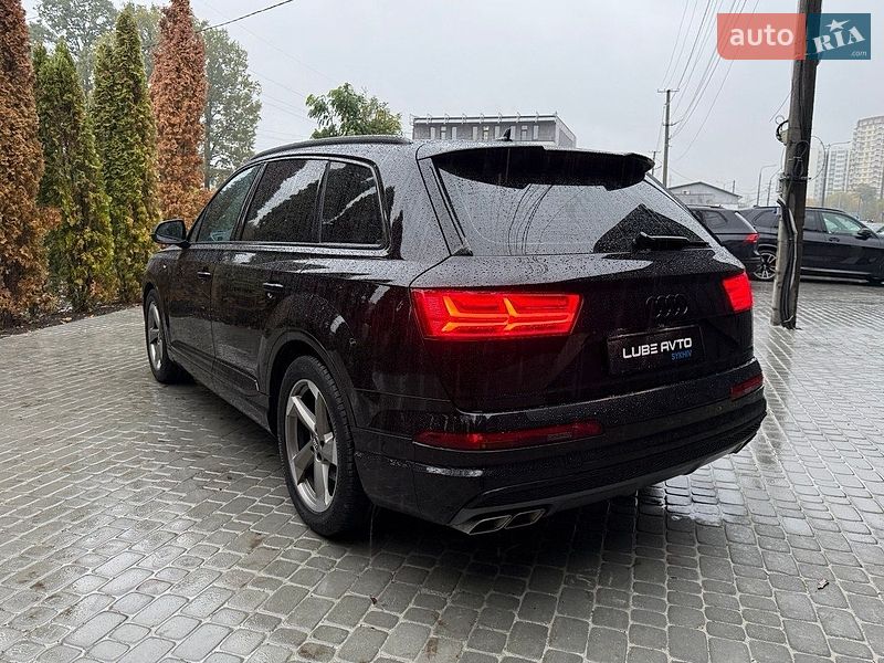 Внедорожник / Кроссовер Audi SQ7 2017 в Львове