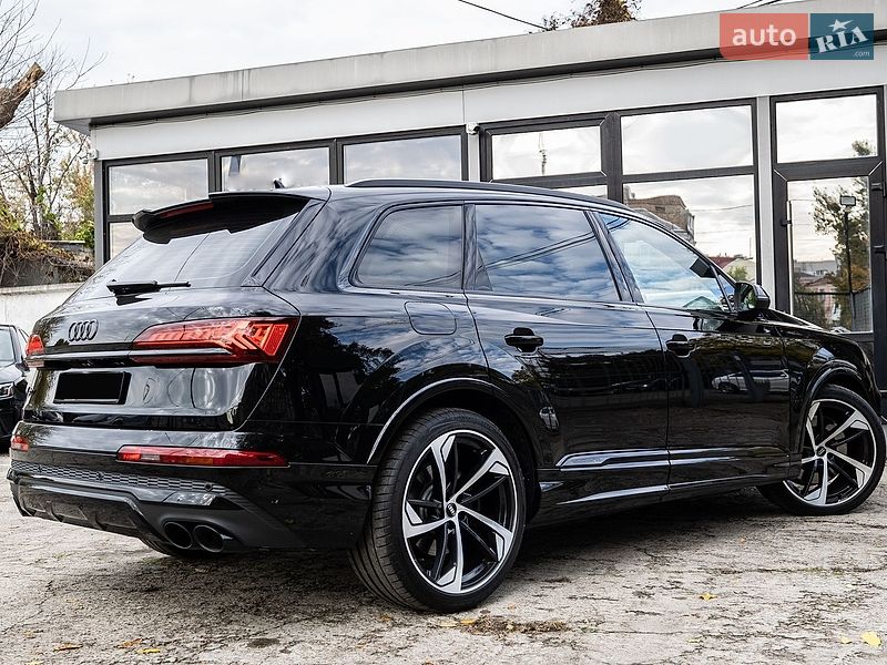 Позашляховик / Кросовер Audi SQ7 2021 в Києві