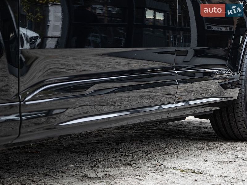 Позашляховик / Кросовер Audi SQ7 2021 в Києві