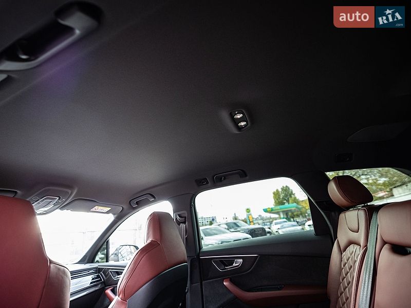 Позашляховик / Кросовер Audi SQ7 2021 в Києві