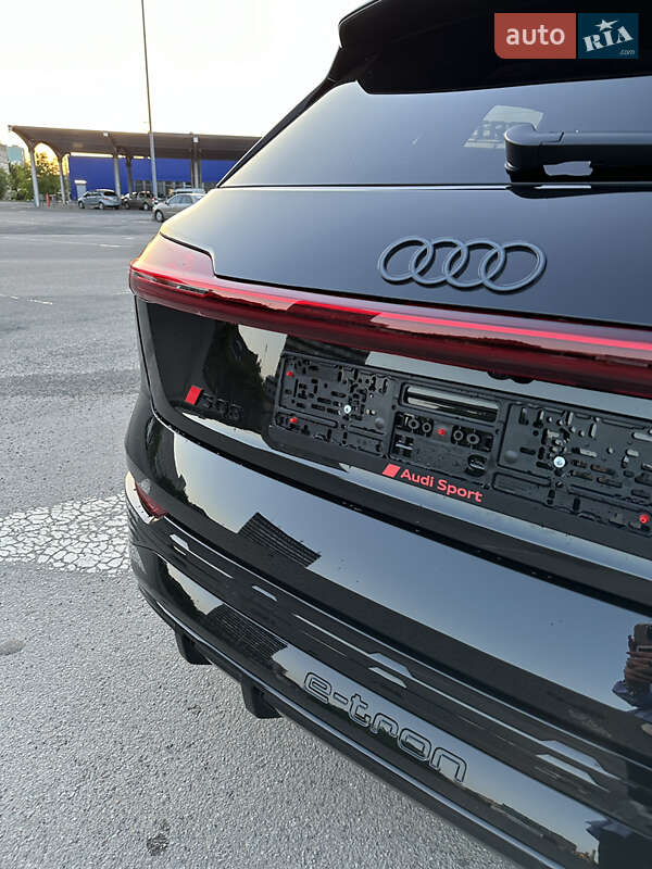 Внедорожник / Кроссовер Audi SQ8 e-tron 2023 в Ивано-Франковске