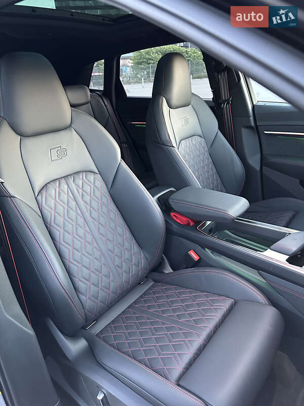 Внедорожник / Кроссовер Audi SQ8 e-tron 2023 в Ивано-Франковске