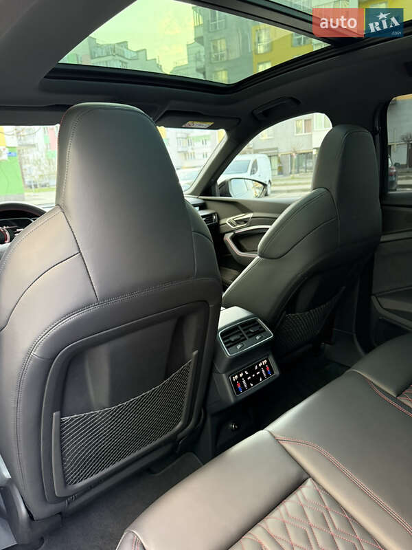 Внедорожник / Кроссовер Audi SQ8 e-tron 2023 в Ивано-Франковске