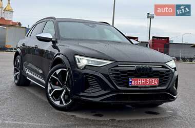 Внедорожник / Кроссовер Audi SQ8 e-tron 2023 в 