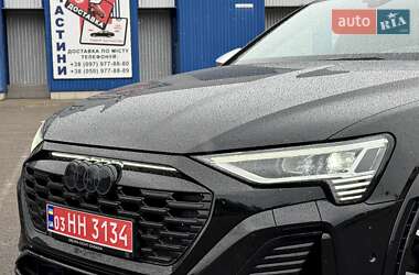 Внедорожник / Кроссовер Audi SQ8 e-tron 2023 в 