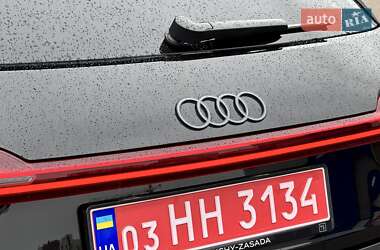 Внедорожник / Кроссовер Audi SQ8 e-tron 2023 в 