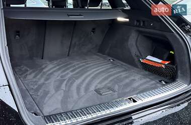 Внедорожник / Кроссовер Audi SQ8 e-tron 2023 в 