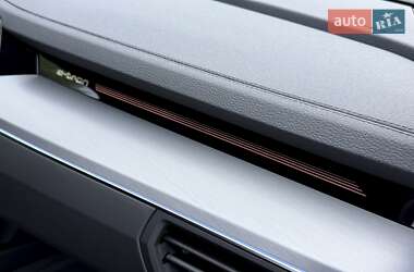 Внедорожник / Кроссовер Audi SQ8 e-tron 2023 в 