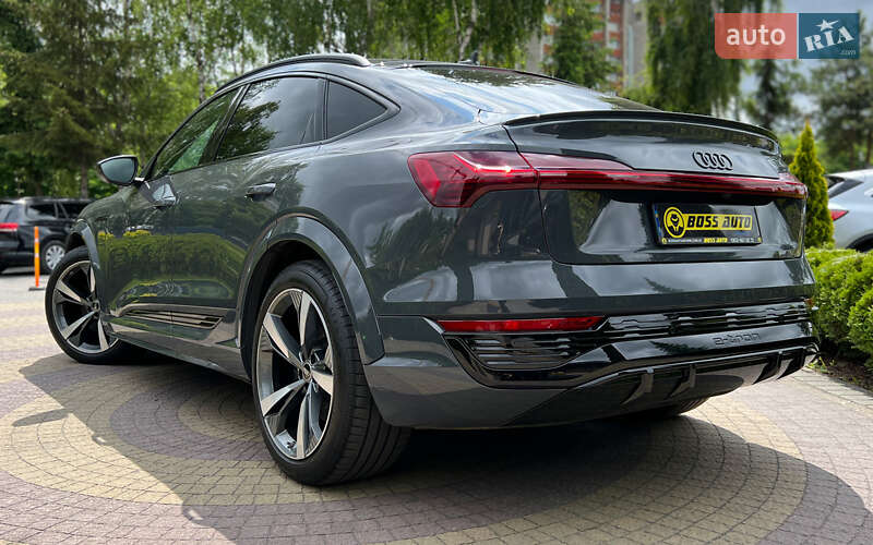 Внедорожник / Кроссовер Audi SQ8 e-tron 2023 в Львове