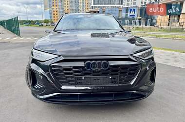 Внедорожник / Кроссовер Audi SQ8 e-tron 2023 в 