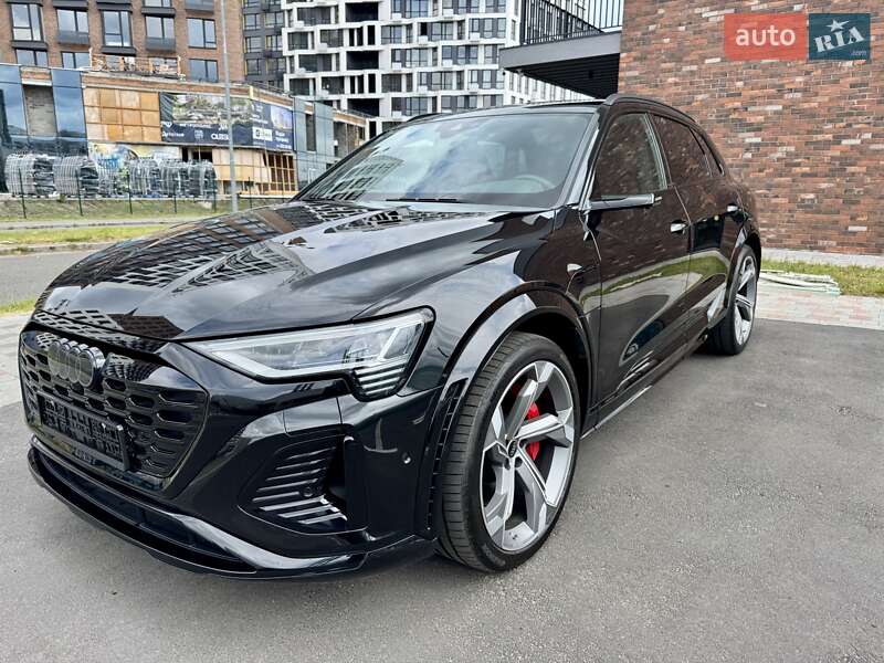 Внедорожник / Кроссовер Audi SQ8 e-tron 2023 в Киеве